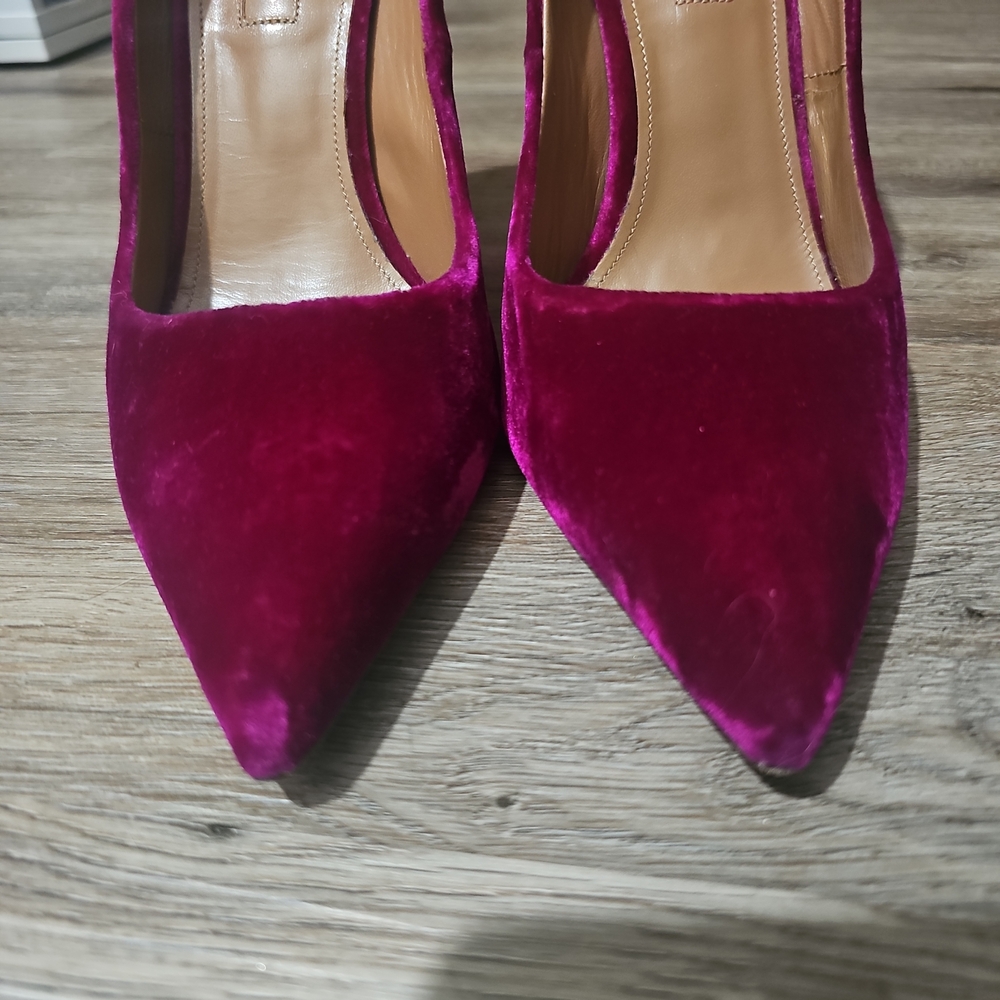 Aquazzura Fuchsia Velvet Pointed Toe Stiletto Pumps - Picture 3 of 8